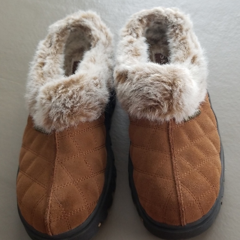 Skechers short clog boot size 8